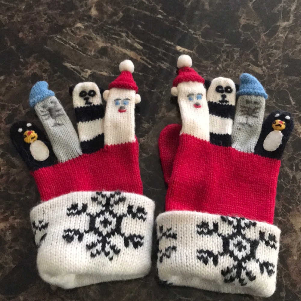 Knit gloves